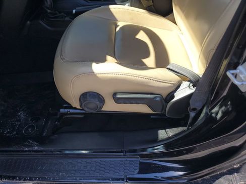 Used 2019 Jeep Wrangler Unlimited Rubicon AWD/4WD image 16