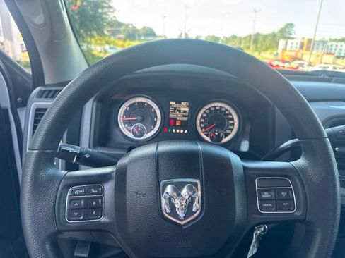 Used 2018 RAM 3500 Tradesman w/ Chrome Appearance Group AWD/4WD image 18