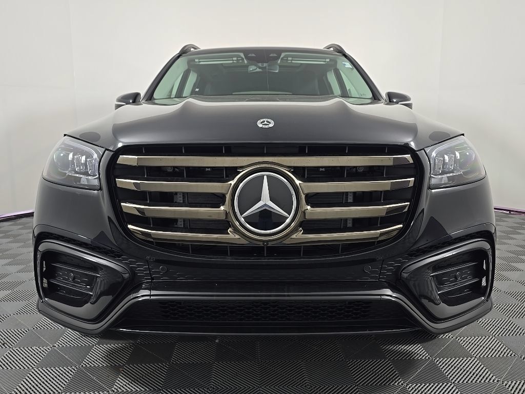 Used 2026 Mercedes-Benz GLS 450 4MATIC image 10