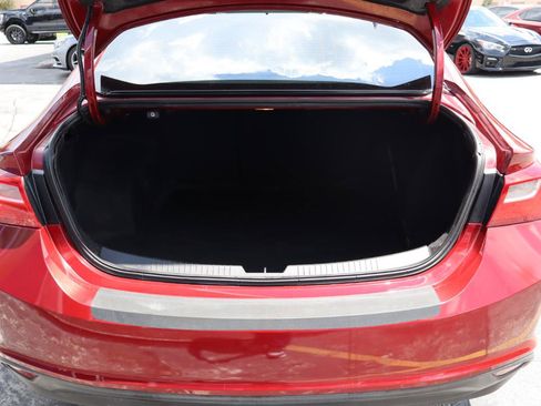 Used 2018 Chevrolet Malibu LT FWD image 34