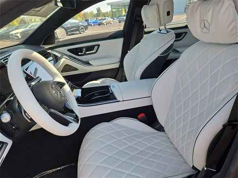 New 2025 Mercedes-Benz S 580 4MATIC Sedan image 26