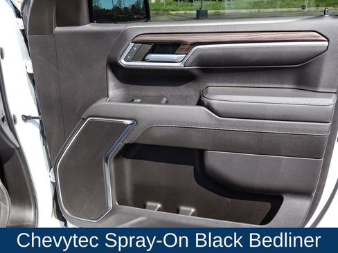 Used 2022 Chevrolet Silverado 1500 RST image 37