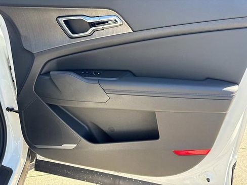 New 2026 Kia Sportage X-Line image 17
