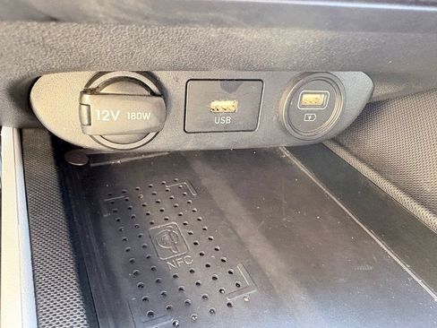 Used 2023 Hyundai Elantra Limited FWD image 20