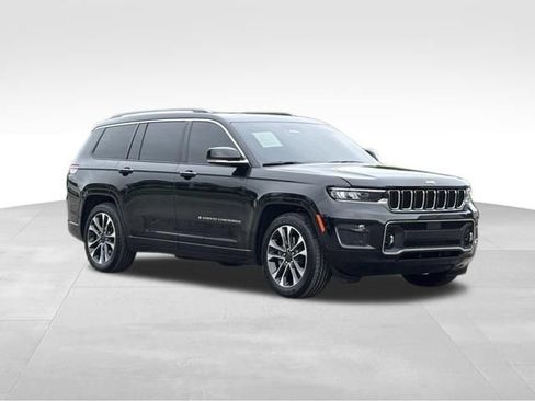 Used 2022 Jeep Grand Cherokee L Overland w/ Luxury Tech Group IV AWD/4WD image 1