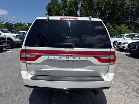 Used 2017 Lincoln Navigator Reserve AWD/4WD image 5