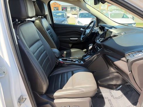 Used 2016 Ford Escape Titanium w/ Equipment Group 301A AWD/4WD image 24