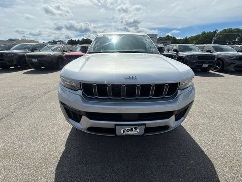 New 2026 Jeep Grand Cherokee Limited AWD/4WD image 8