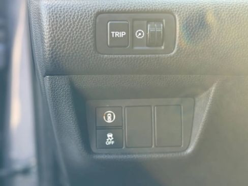 Used 2018 Honda Accord Sport image 14