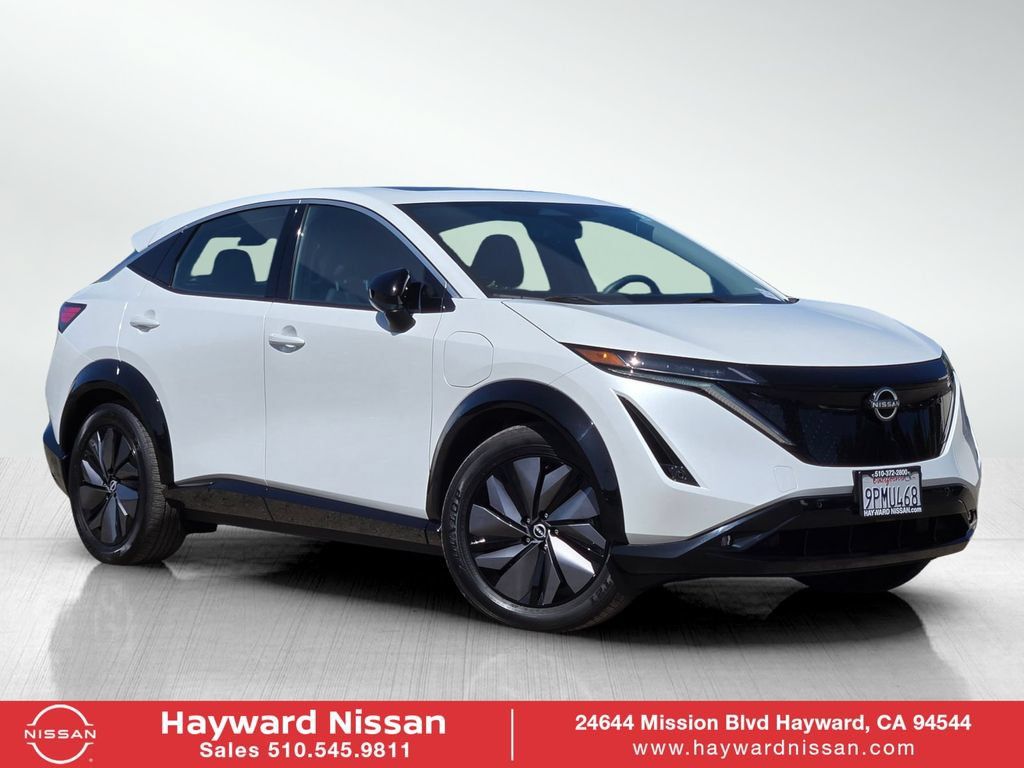 Used 2024 Nissan Ariya FWD image 1