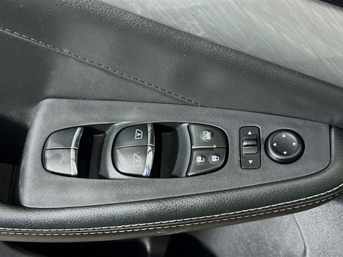 Used 2018 Nissan Maxima 3.5 SV FWD image 24
