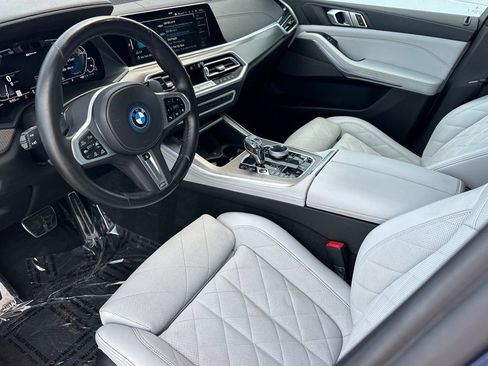 Used 2023 BMW X5 xDrive45e w/ Executive Package image 9