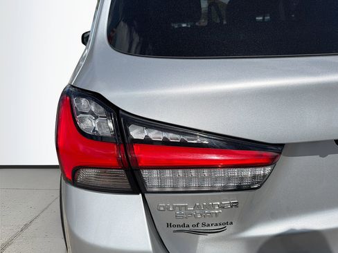 Used 2024 Mitsubishi Outlander Sport SE image 11