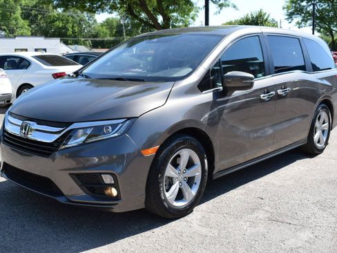 Used 2019 Honda Odyssey EX image 2