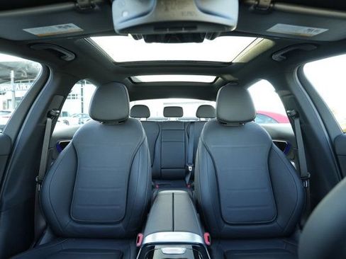 Used 2026 Mercedes-Benz C 300 4MATIC Sedan image 32