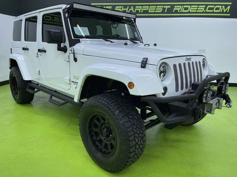 Used 2014 Jeep Wrangler Unlimited Sahara w/ Connectivity Group image 2