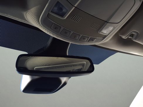 Certified 2022 Ford Edge SEL w/ Sport Appearance Package image 16