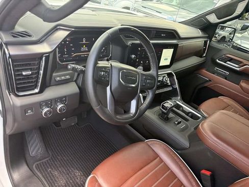 Used 2025 GMC Sierra 1500 Denali Ultimate AWD/4WD image 24