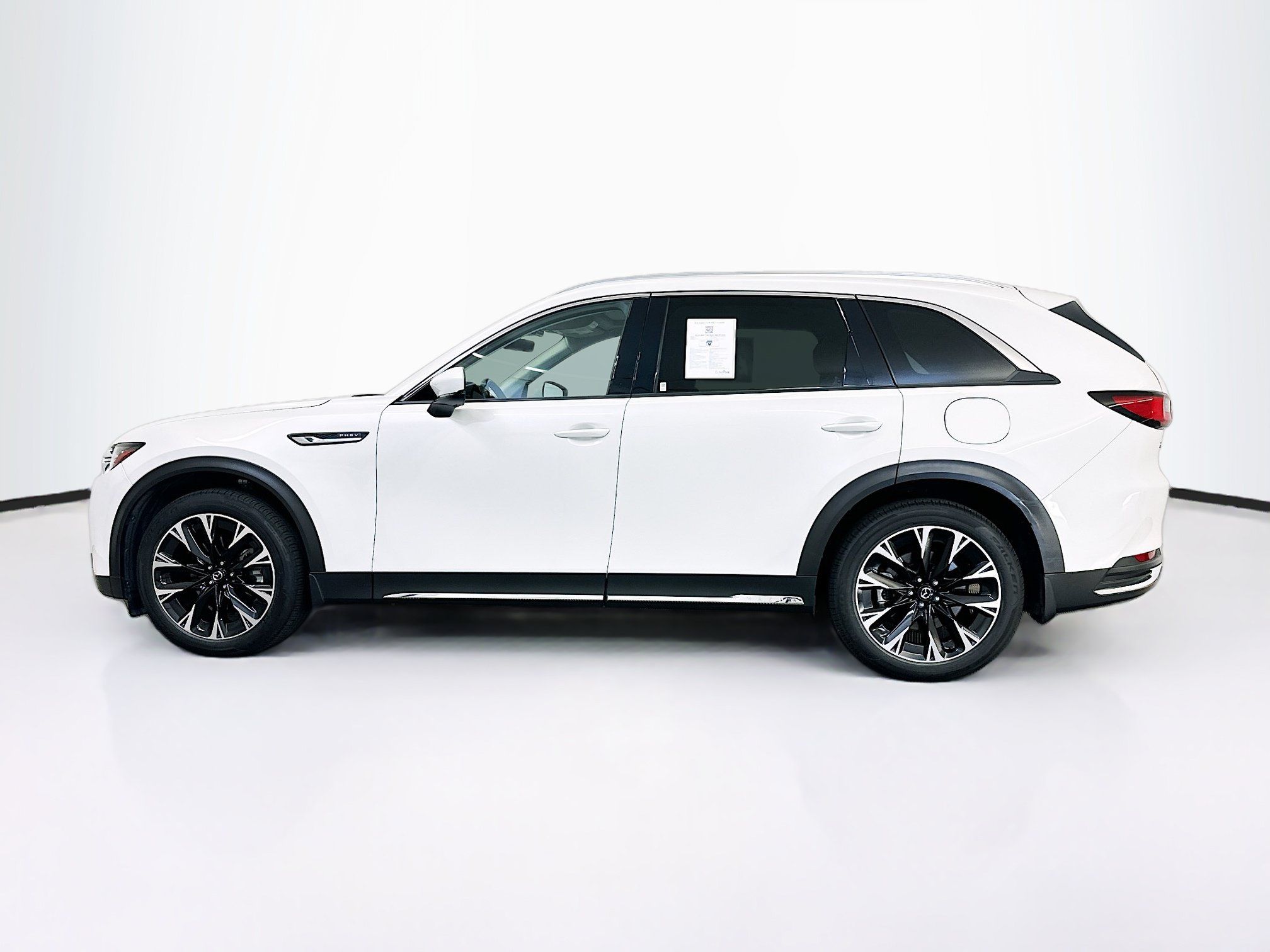 Used 2024 MAZDA CX-90 Plug-In Hybrid w/ Premium Pkg AWD/4WD image 4