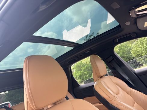 Used 2023 Volvo XC60 B5 Ultimate w/ Climate Package AWD/4WD image 15