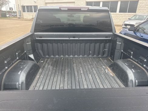 Used 2021 Chevrolet Silverado 1500 LT image 7