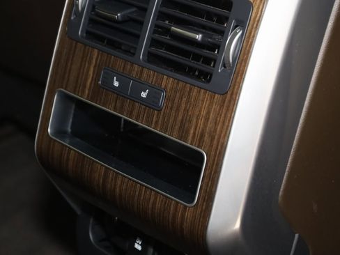 Used 2020 Land Rover Range Rover Sport SE image 15