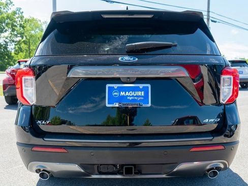 Used 2023 Ford Explorer XLT w/ Equipment Group 202A AWD/4WD image 7