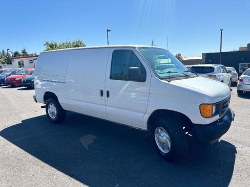 Used 2007 Ford E-250 and Econoline 250 image 3