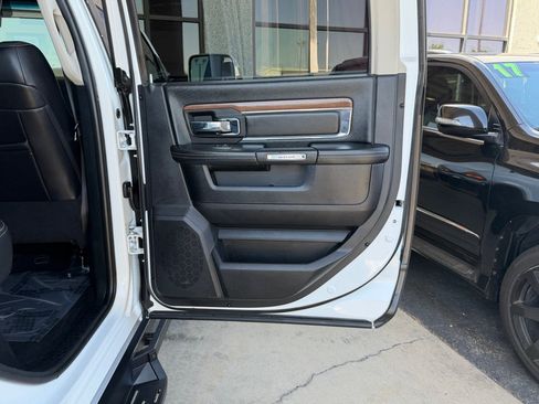 Used 2016 RAM 2500 Laramie AWD/4WD image 29