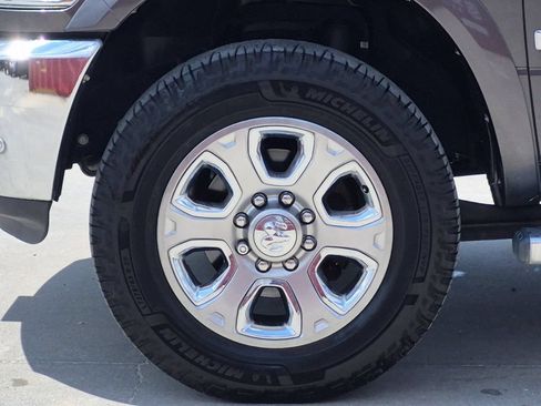 Used 2018 RAM 2500 Laramie AWD/4WD image 27