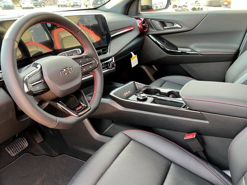 New 2026 Chevrolet Equinox RS w/ Convenience Package III image 16