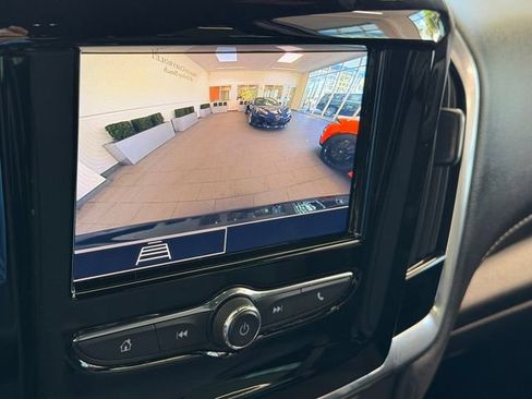 Used 2023 Chevrolet Traverse LT w/ LPO, Cargo Package FWD image 19