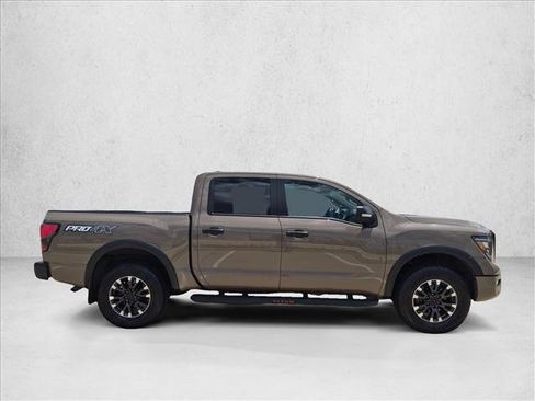 Used 2023 Nissan Titan PRO-4X w/ Pro-4x Convenience Package AWD/4WD image 4