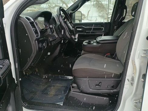 Used 2024 RAM 2500 Big Horn image 26