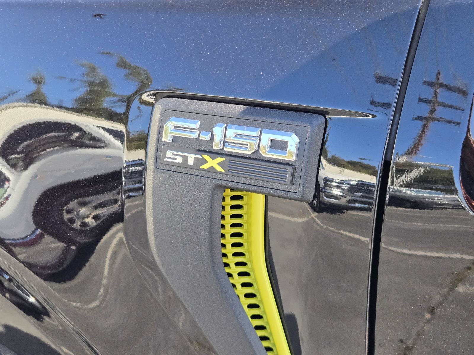 Used 2025 Ford F150 STX RWD image 35