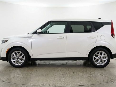 Used 2025 Kia Soul LX w/ LX Technology Package image 5