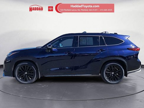 Used 2023 Toyota Highlander XSE AWD/4WD image 2