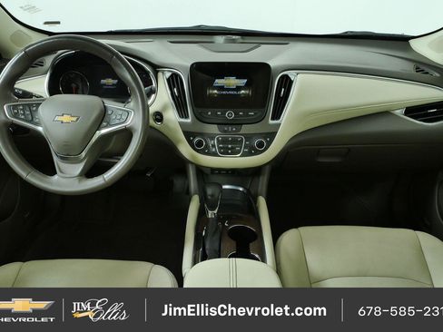 Certified 2024 Chevrolet Malibu LT FWD image 17