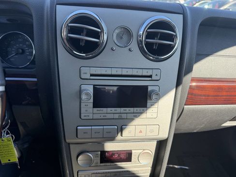 Used 2008 Lincoln MKZ Base AWD 4dr Sedan image 20