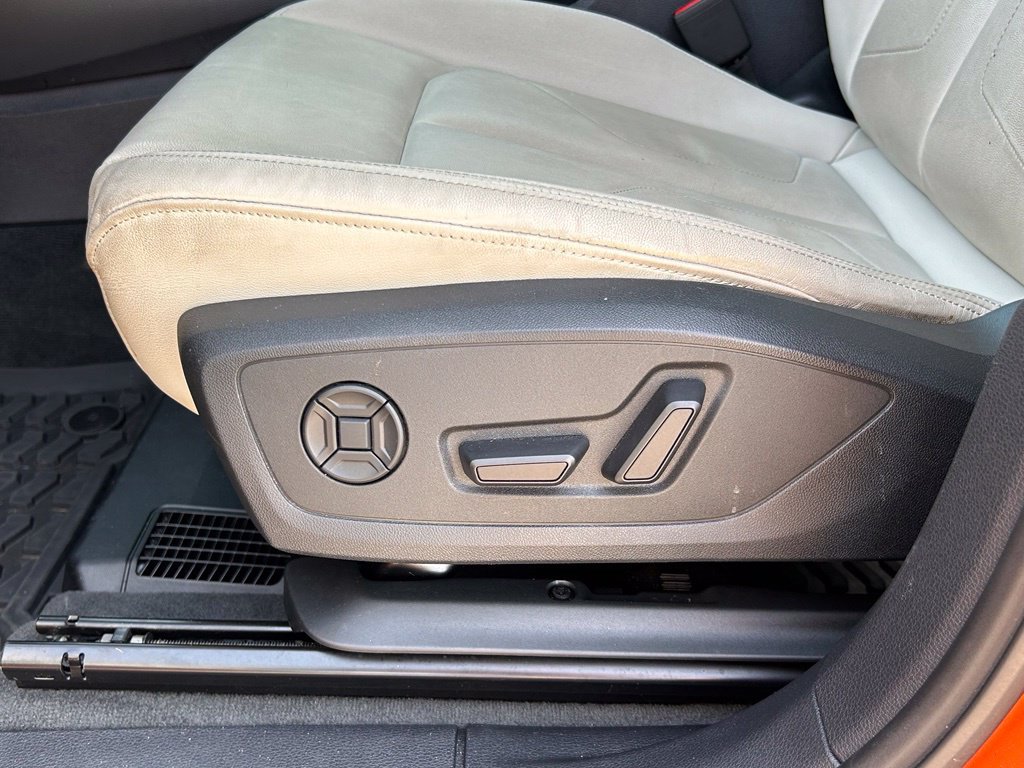 Used 2023 Audi Q3 2.0T Premium Plus w/ Premium Plus Package AWD/4WD image 21