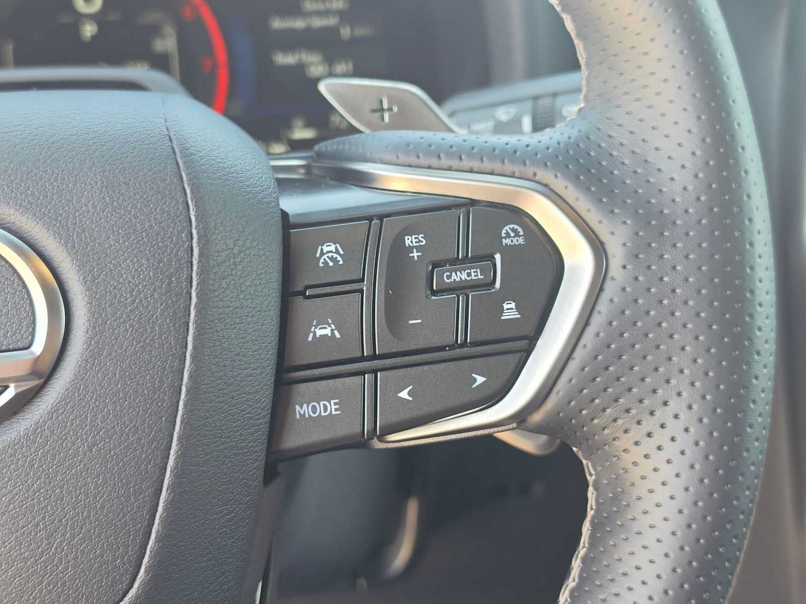 Used 2026 Lexus LX 600 F Sport AWD/4WD image 31
