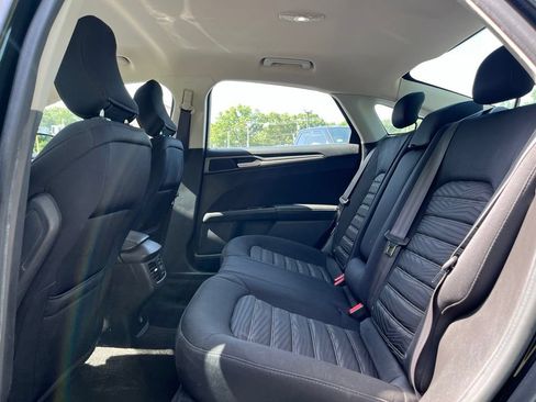Used 2016 Ford Fusion SE FWD image 20