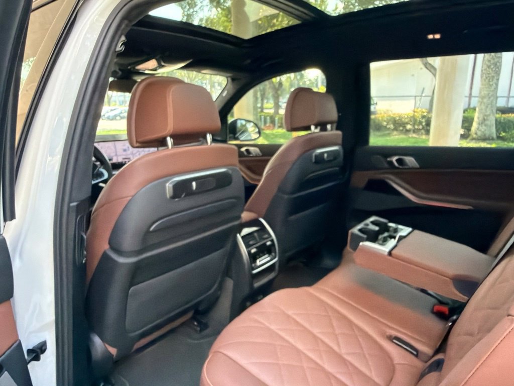 Used 2026 BMW X7 xDrive40i w/ Executive Package AWD/4WD image 58