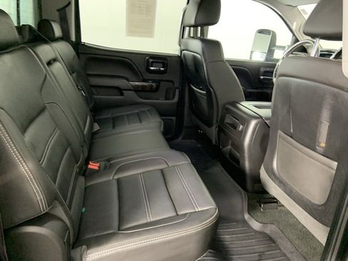 Used 2015 GMC Sierra 3500 Denali image 18