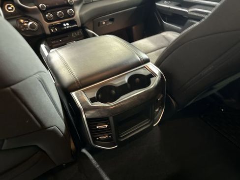 Used 2019 RAM 1500 Big Horn AWD/4WD image 23