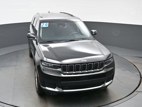Used 2024 Jeep Grand Cherokee L Laredo image 40