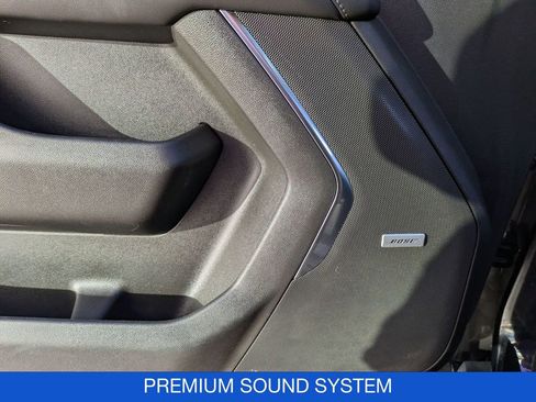 Used 2022 Chevrolet Tahoe LT image 15