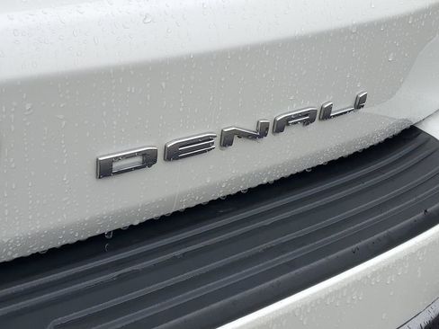 Certified 2023 GMC Yukon Denali Ultimate w/ LPO, Floor Liner Package image 30