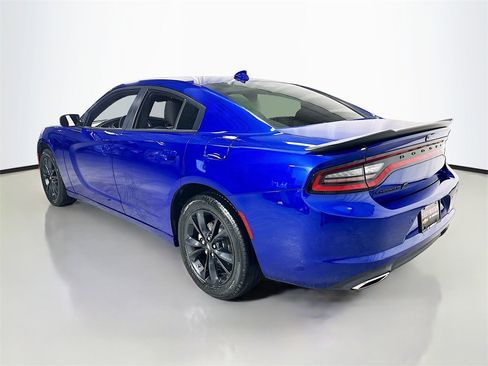 Used 2022 Dodge Charger SXT w/ Blacktop Package image 6