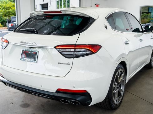 Used 2022 Maserati Levante Modena image 28